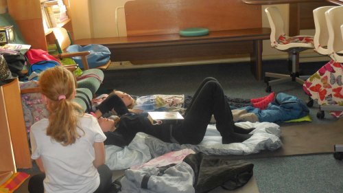 Noc s Andersenem v knihovně - 7.4.2017